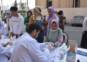 جامعة القاهرة تنظم حملة توعوية بمرض السكر والوقاية منه بالحرم الجامعي