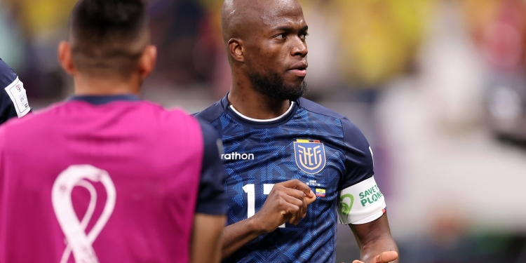 الإكوادور تفرض التعادل أمام هولندا في كأس العالم