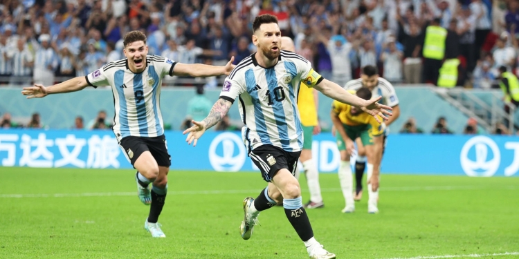 الأرجنتين تعبر إلى الدور ربع النهائي بعد الفوز على أستراليا