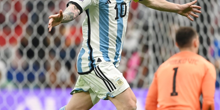 نهائي المونديال: ميسي يقود تشكيل الأرجنتين لمواجهة فرنسا