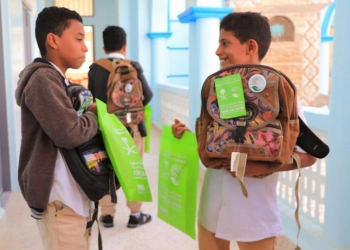 مركز الملك سلمان للإغاثة يفتتح مدرستين في محافظة حضرموت اليمنية