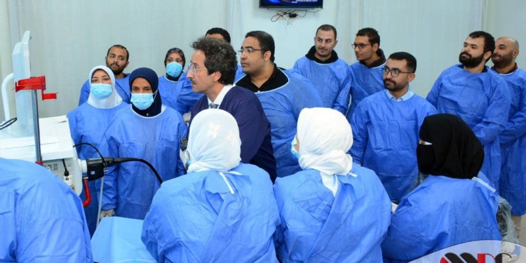 وجود عجز في المستلزمات الطبيقة والأدوية بالمستشفيات الحكومية.. أعرف الحقيقة