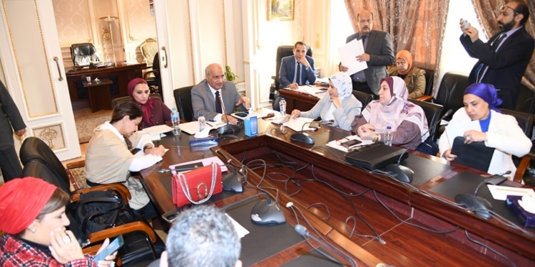 تعليم النواب: الفيروس المخلوي منتشر بالمدارس والوازارة لا تسمح بالغياب