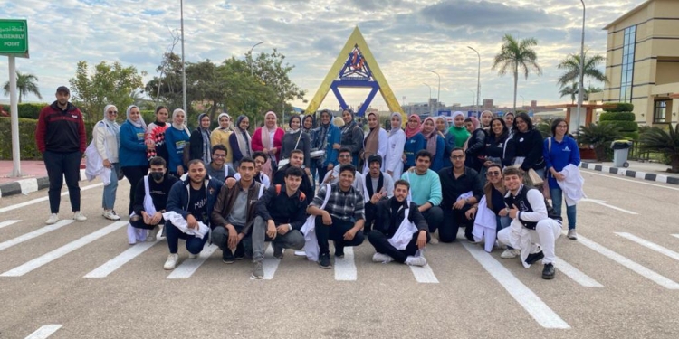 «العنف ضد المرأة» حملة توعية لطلاب كلية الصيدلة جامعة الدلتا