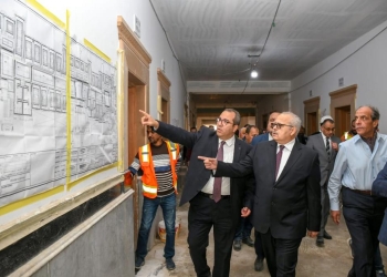 الخشت يتابع ميدانيا الموقف التنفيذى للتشطيبات النهائية بمشروع جامعة القاهرة الدولية