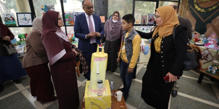 رئيس هيئة تعليم الكبار: المبادرات التطوعية ومبادرات القيادة السياسية ساهمت في خفض الأمية