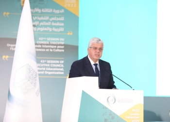 الدكتور أيمن عاشور وزير التعليم العالي والبحث العلمي