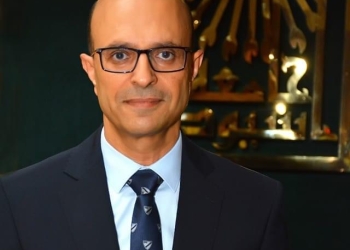 حقيقة  إحالة 130 من أطباء مستشفى جامعة أسيوط للتحقيق