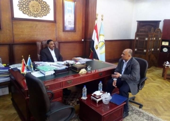 محافظ مطروح يوافق على إنشاء وحدة للتواصل مع المعلمين