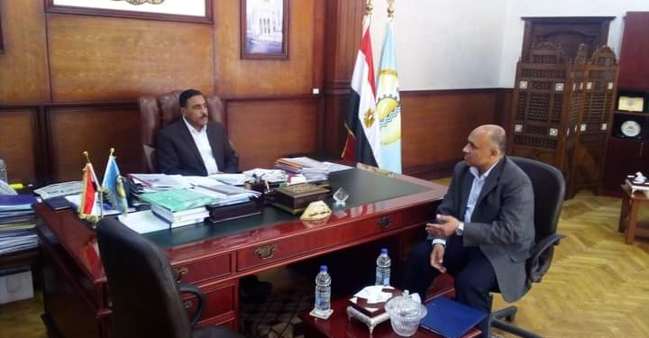 محافظ مطروح يوافق على إنشاء وحدة للتواصل مع المعلمين