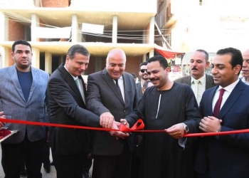 برلماني يشهد فعاليات مسابقة "أوائل الطلبة" في قنا