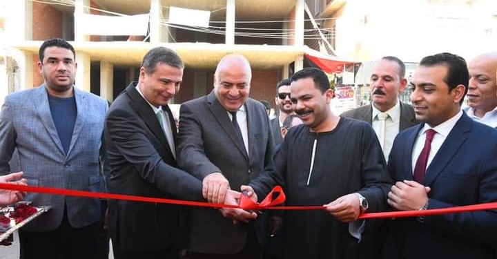 برلماني يشهد فعاليات مسابقة "أوائل الطلبة" في قنا