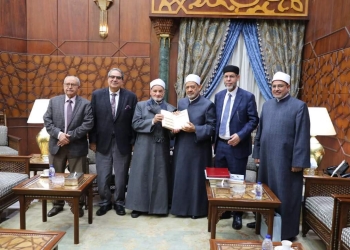 ﻿شيخ الأزهر يدعو إلى تبني استراتيجية قومية لإحياء اللغة العربية ونشرها والحفاظ عليها
