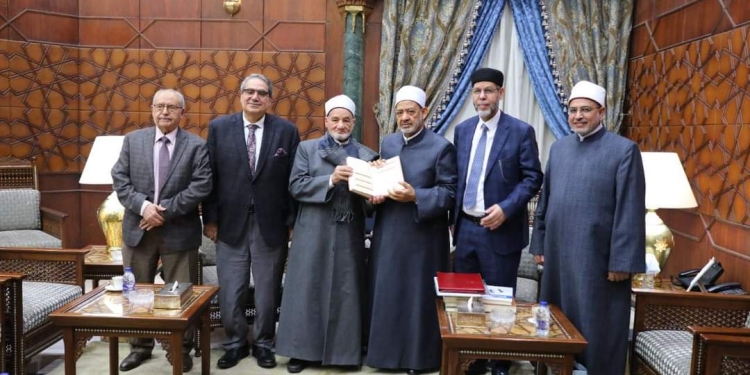 ﻿شيخ الأزهر يدعو إلى تبني استراتيجية قومية لإحياء اللغة العربية ونشرها والحفاظ عليها