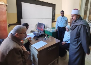 ﻿رئيس الشرقية الأزهرية يتابع التصفيات الأولية لمسابقه الإمام الأكبر لحفظ القرآن الكريم