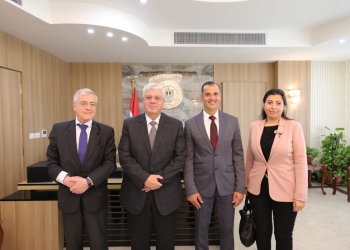 وزير التعليم العالي يبحث آليات التعاون مع رئيس مجلس أمناء الجامعة الألمانية الدولية GIU