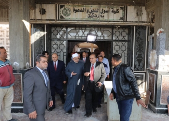 ﻿رئيس جامعة الأزهر يتفقد كلية أصول الدين والدعوة بالزقازيق