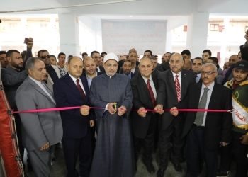 ﻿رئيس جامعة الأزهر يفتتح معرضًا للكتاب بكلية اللغة العربية بالزقازيق