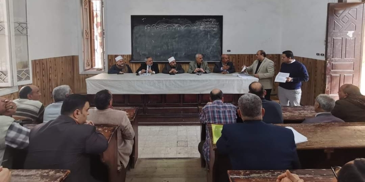 رئيس الشرقية الأزهرية يترأس لجنة اختيار أعضاء كنترول الشهادتين الابتدائية والإعدادية