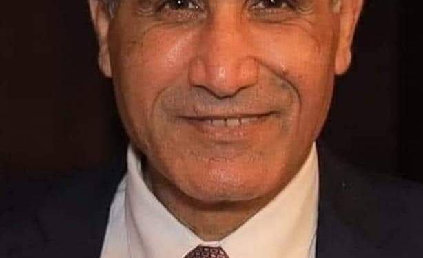 ﻿رئيس جامعة الأزهر يقدم التهنئة لعميد كلية الصيدلة السابق لتعيينه رئيسًا لجامعة هليوبوليس