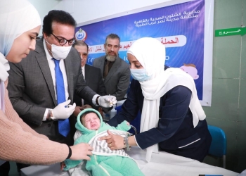 وزير الصحة يطلق الحملة القومية للتطعيم ضد مرض شلل الأطفال