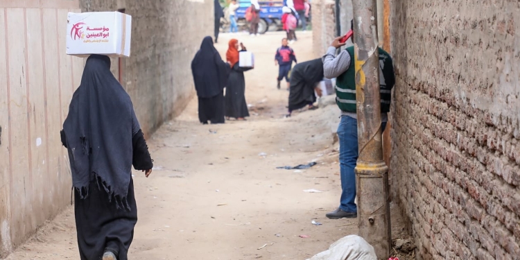 القوافل تصل قرية دندرة