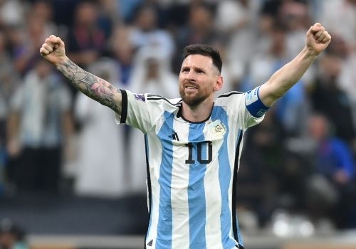 الأرجنتين تحقق لقب كأس العالم بعد الفوز على فرنسا (3-2)