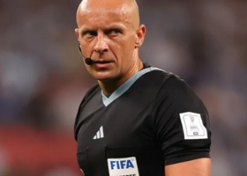 تعرف على حكم نهائي المونديال بين الأرجنتين وفرنسا