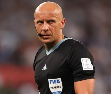 تعرف على حكم نهائي المونديال بين الأرجنتين وفرنسا