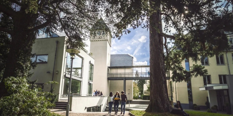 بـ 3 ميزات.. جامعة IU الدولية تقدم منح دراسية للعلوم التطبيقية في ألمانيا