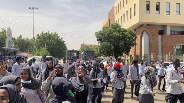 يونيسف تحذر ... 7 ملايين طفل سوداني يواجهون خطر الأمية