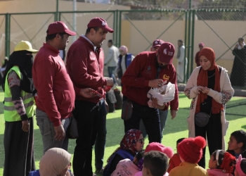 قريق مؤسسة ابو العينين مع اهالى الفيوم فى مبادرة ستر وعافية