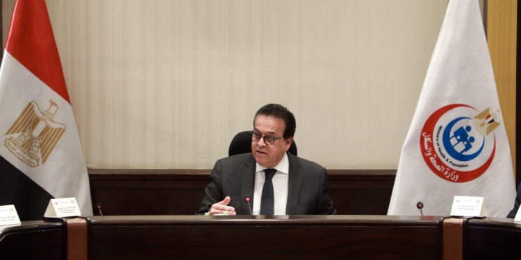 وزير الصحة يوجه ببدء تطوير واعادة تأهيل المستشفيات القديمة بمحافظات القاهرة والجيزة والإسكندرية كمرحلة أولى