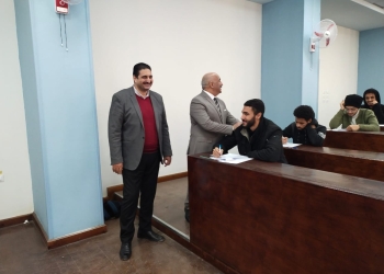 نائب رئيس جامعة الزقازيق يتفقد سير امتحانات الفصل الدراسى الأول بكلية طب وجراحة الفم والأسنان