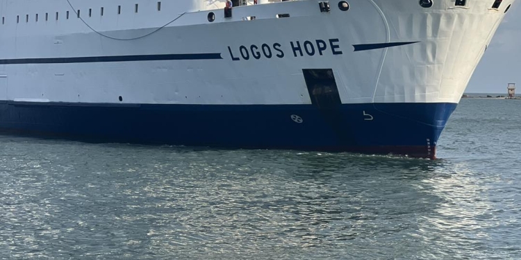 LOGOS HOPE.. ننشر الصور الأولى لوصول أكبر مكتبة بحرية متنقلة فى العالم لمصر