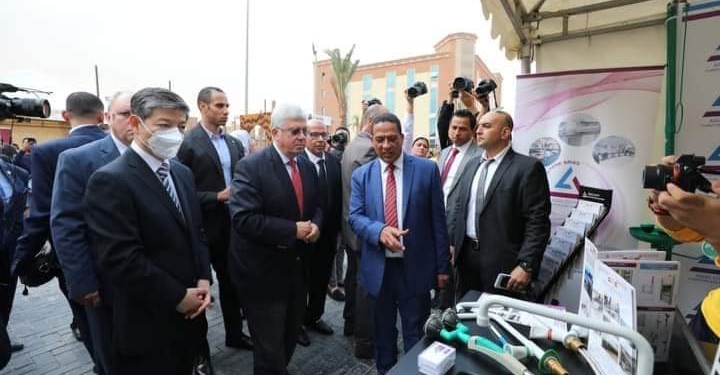 وزير التعليم العالي يستعرض تقريرًا حول حصاد أداء الجامعات التكنولوجية خلال عام 2022