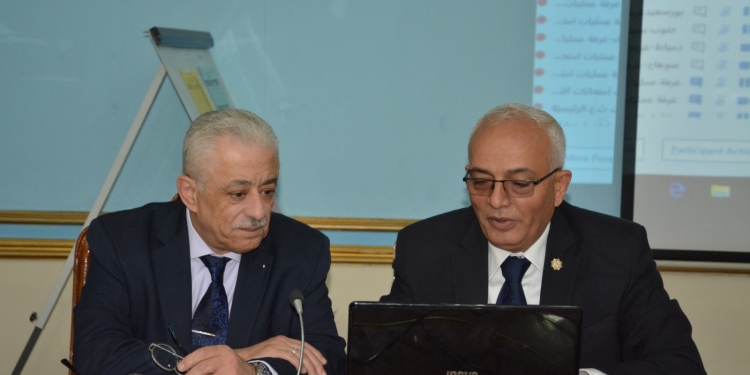 أحمد سالم: لماذا لا يٌهاجم رضا حجازي كما حدث مع طارق شوقي "ولا التعليم اتصلح"