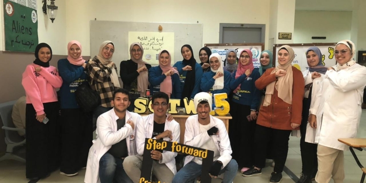 "خطوة على الطريق" مؤتمر يعقد في 9 جامعات لتدريب طلاب الصيدلة