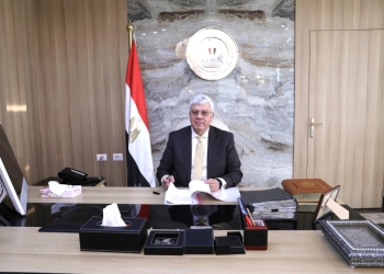 الدكتور أيمن عاشور وزير التعليم العالي والبحث العلمي