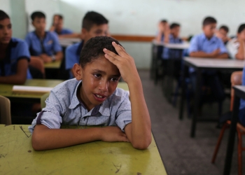 صدمة لأولياء الأمور.. جميع الكتب الخارجية بالأسوق غير مرخصة ولا مطابقة للمناهج الجديدة