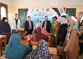 قافلة جامعة الفيوم التنموية الشاملة تقدم خدماتها لـ2000 مواطن بقرية قصر الجبالي