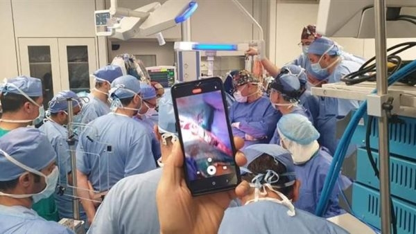 زراعة الرئة في جامعة عين شمس