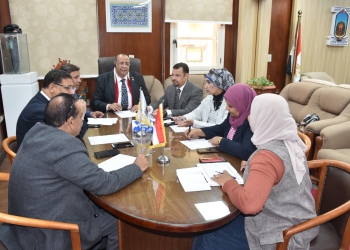 مجلس صندوق العلاج بجامعة الأقصر يناقش إمكانات توفير الرعاية الصحية لجميع العاملين بالجامعة