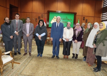 رئيس جامعة المنوفية يتابع أعمال لجنة التميز الحكومى ومركز القياس والتقويم