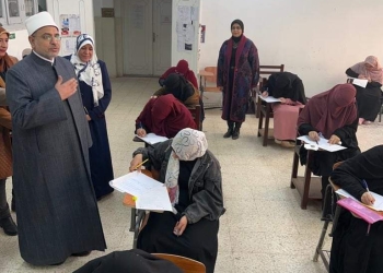 ﻿رئيس جامعة الأزهر يتابع لجان الامتحانات بكلية الدراسات الإسلامية والعربية للبنات