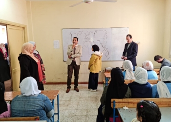 «القاهرة» تطلق قوافل تعليمية وتنويرية بحى الأسمرات