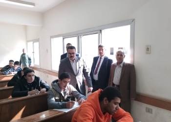 ﻿نائب رئيس جامعة الأزهر يتفقد لجان كلية الإعلام ويؤكد التزام الكلية والطلاب بالضوابط الامتحانية