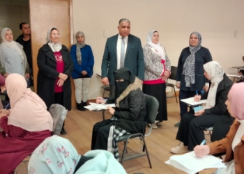 ﻿نائب رئيس جامعة الأزهر يتفقد لجان كليات فرع البنات ويشدد على الالتزام بضوابط الامتحانات