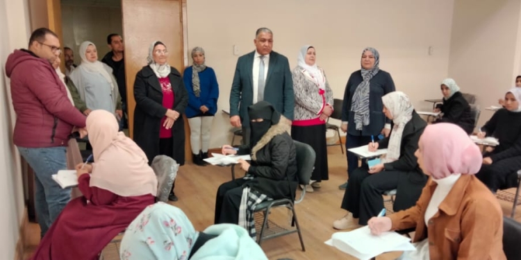نائب رئيس جامعة الأزهر يتفقد لجان كليات فرع البنات ويشدد على الالتزام بضوابط الامتحانات