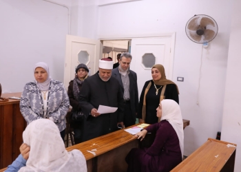 ﻿نائب رئيس جامعة الأزهر يتفقد لجان امتحانات كلية الاقتصاد المنزلي بطنطا